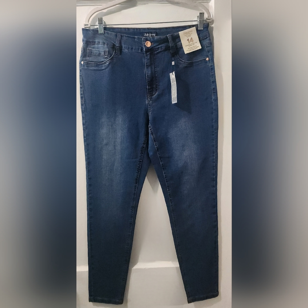 🔥NWT Suko Curve Loving Denim Blue Skinny Jeans | size 14 - Picture 2 of 7